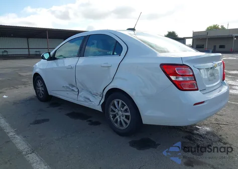 2019 Chevrolet Sonic Lt Auto z USA, uszkodzony, nr VIN 1G1JD5SB3K4109903